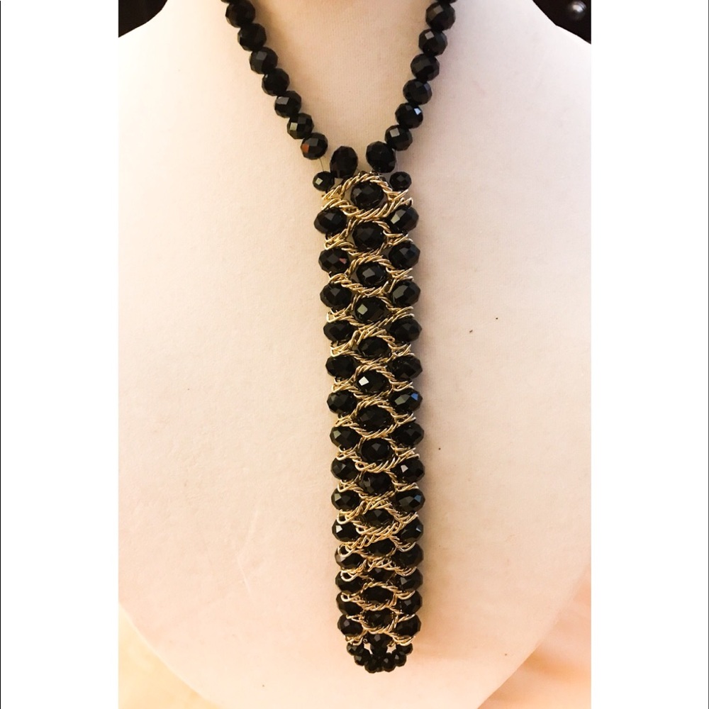 Fashion necklace black  and gold